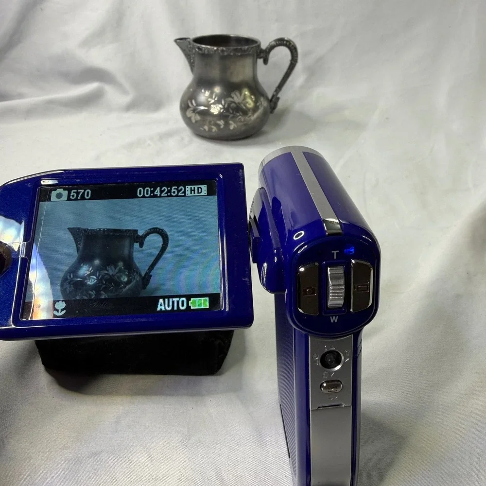 Insignia this camera